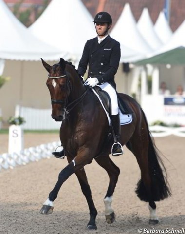 Sönke Rothenberger and Santiano R