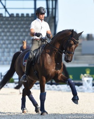 Jose Antonio Garcia Mena on Benzi Landro riding trot half passes "Spanish style"