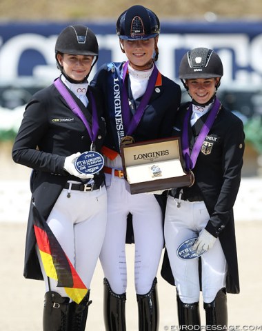 The junior riders kur podium with Valentina Pistner, Daphne van Peperstraten and Romy Allard