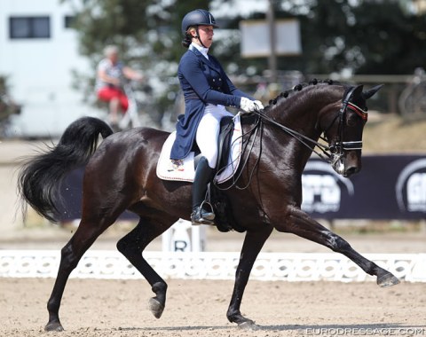 Belgian pair Katelijne Maes on Ibou van de Kapelhof