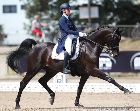 Belgian pair Katelijne Maes on Ibou van de Kapelhof