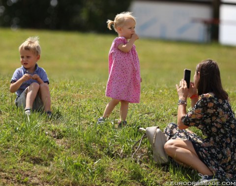 Franziska Rath-Eisenmann taking photos of her kids