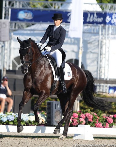 German Vera Nass on Bernhard Schaeffer's Hanoverian gelding Strellson (by San Amour x Weltmeyer)