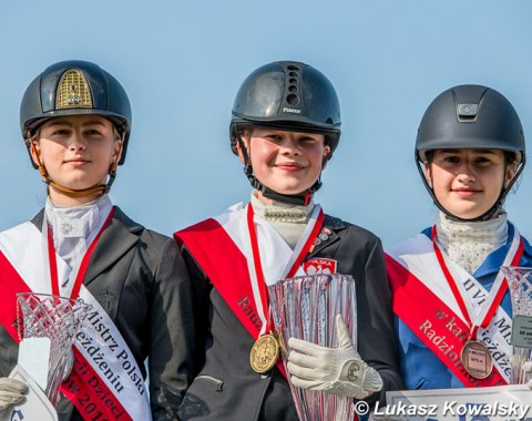 The children's podium with Maja Baranowska, Tatiana Bierieżnow, and Valeria Chabotar 