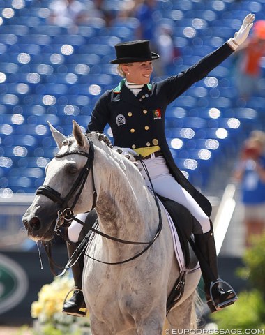 Maria Caetano on Coroado