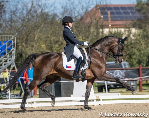 Czech Anezka Zajicova and the smashing mover Stasia EG won the Young Riders Kur to Music