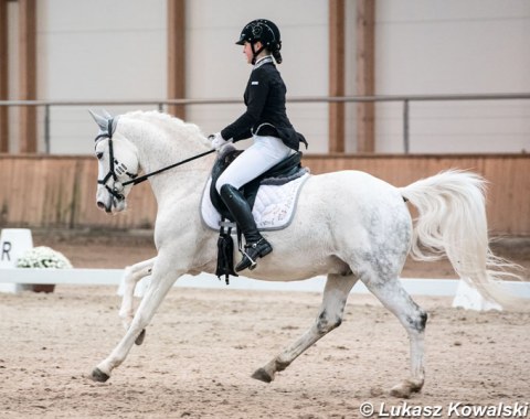 Daria Glazyrina on Calimero