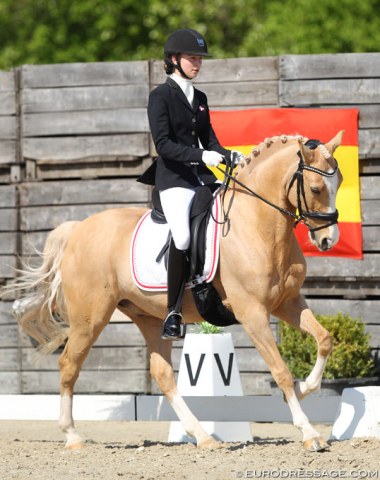 Danish Elisabeth Bonefeld-Dahl on Truly Yours, a 15-year old pony which previously competed for Holland (Dana van Lierop), Norway (Ellen Karina Horn) and Denmark (Emily Thornby Ffinch)