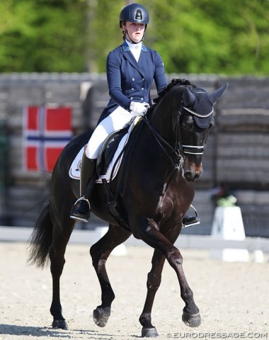 Belgian Katelijne Maes on Ibou van de Kapelhoef (by Lord Loxley)