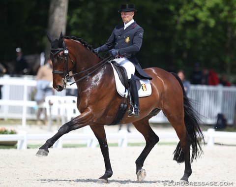 Belgian Jeroen Devroe had his 15-year old BWP gelding Eres DL (by Sir Lui x Balzflug) in a nicer, more open frame today but mistakes crept into the test and pushed the score below their usual 70% par score