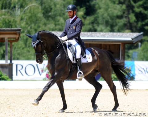 Former eventing rider gone dressage: Italian Francesco Zaza on Whispering Romance