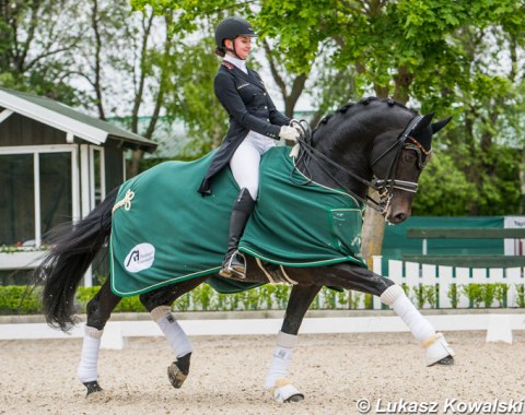 Henriette Schmidt on Rocky's Sunshine