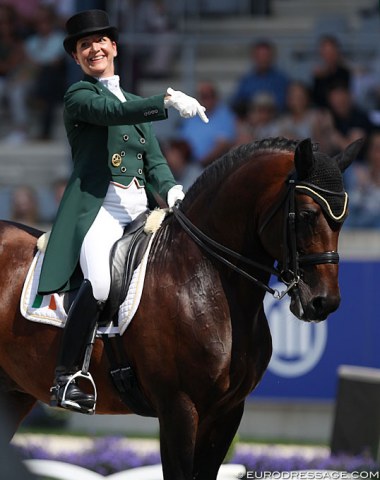 Anna Merveldt on Giovanna Mazza's Lusitano Esporim (by Pagao)