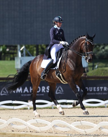 Italian Valentina Remold on Double Cool Darius MJ. The pair trains with Laura Conz