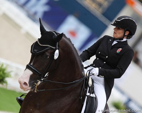 Hungarian Anita Schmidt on Limitless (by Larimar x Conteur)