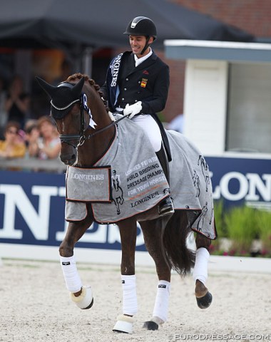 ... but it's not necessary to show this at a young horse world championships. The horse's talent for piaffe is obvious