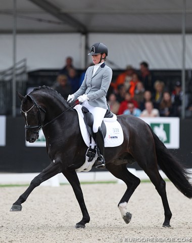 Renate van Vliet on Just Wimphof (by De Niro x Riccione)