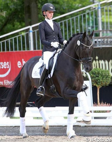 Greta Heemsoth on Ingo Pape's Westfalian gelding Anthrazit (by All At Once x Weltmeyer)