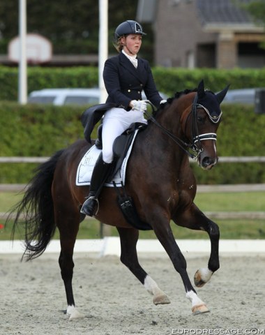 Elenna Carroll on Very Special (by Royal Classic x Landioso)