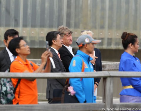 Waregem show organizer Dirk Vanwijnberghe talking to the King of Thailand, Maha Vajiralongkorn. Officially known as King Rama X, he was crowned in May 2019, almost three years after the death of his father Bhumibol Adulyadej.