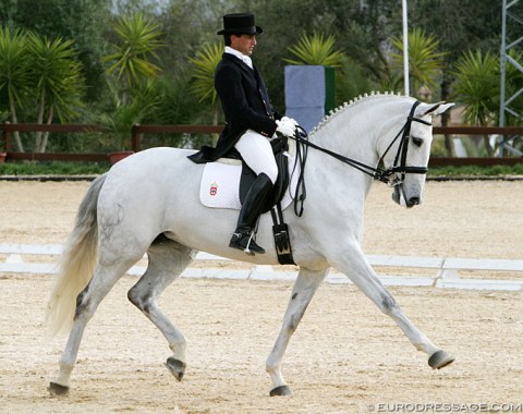 Miguel Ralao Duarte and Oxalis da Meia Lua at the 2005 CDI Sunshine Tour in Vejer de la Frontera, Spain