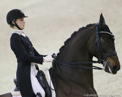 Carina Bachmann on the rather old fashioned 13-year old Tarantino (by Toronto) who did a wonderful job. He was obedient, had very good cadence and showed a good extended walk