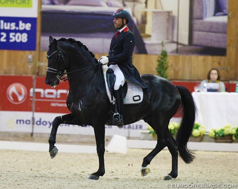 Dutch-Moroccan Yessin Rahmouni chasing that Tokyo individual spot with the stallion All at Once (by Ampere). Very talented horse, especially in piaffe and passage but it was a messy test and the 68% a generous present from the judges