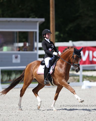 A pair to watch ! Austria's Felicita Simoncic on the 16-year old Chantre. Lovely riding!