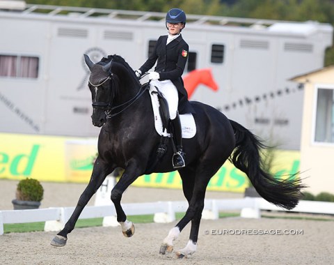 Leonie Koch on the Hanoverian gelding Diabolo Nymphenburg (by Don Crusador x Weltmeyer)