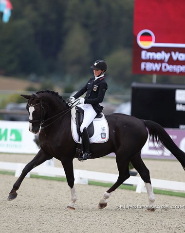 Emely van Loon on FBW Despereaux