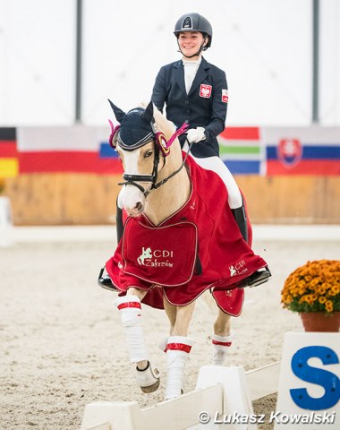 Ewa Golubinska on Leuns Veld's Winston