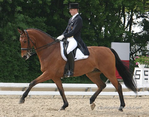 Jan Dirk Viebrock (GER) on Muchacho (by Maurice x Wenzel)This young rider rode on the German YR team in 2004. The rider quit his international career and focused on the family business, construction equestrian facilities. 