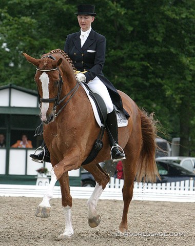 Australian Kristy Oatley on Ravenna in the 2005 Nurnberger Burgpokal qualifier in Verden