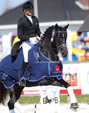 Edward Gal and Toto Jr in the lap of honour