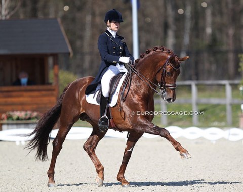 Larissa Pauluis on First Step Valentin (by Vitalis x Fidermark)