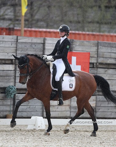 Emma Lienert on Lady Carnaby