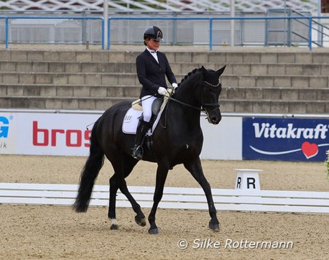 Isabell Nowak rode a second mare, Fürstin H.B. by Fürstenball-Rascalino in Grade V.