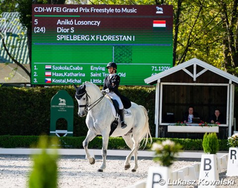 The beautiful, green main arena at Mariakalnok Dressage Centre