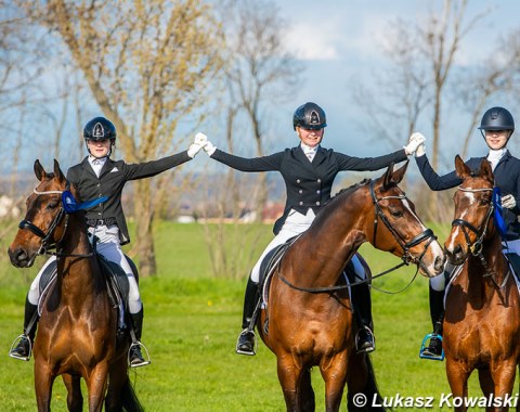 Children riders Zuzanna Andruskiewicz, Maja Kucharsha, Krystyna Konarska