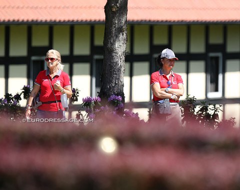 Swiss youth team captain Heidi Bemelmans with Laura Grunder's mom