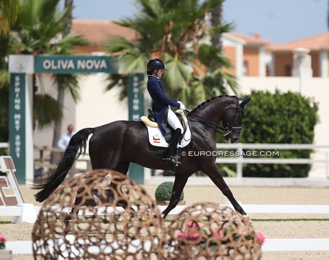 Natalia Bacariza Danguillecourt on Dhannie Ymas