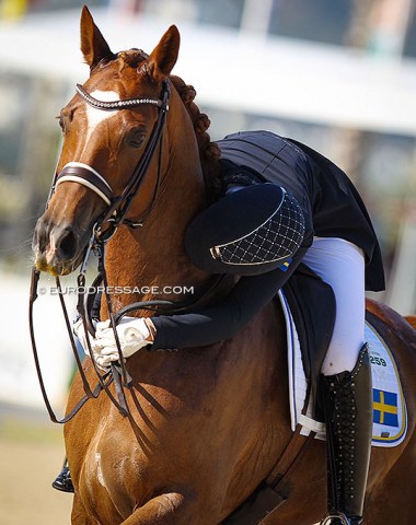 Siri Ehrnrooth gives Elverhojs Olympia a big hug