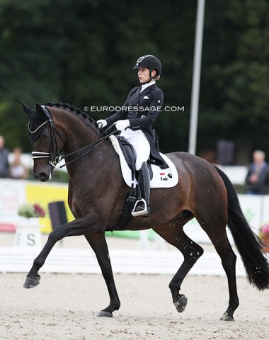 Polish Beata Stremler on the Oldenburg mare Furstin Bea (by Furstenball x San Amour)