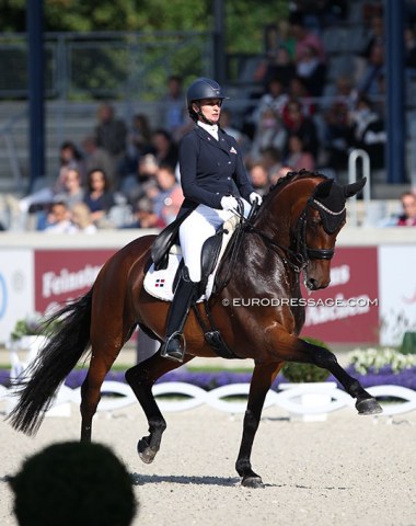 Yvonne Losos de Muniz and Aquamarijn