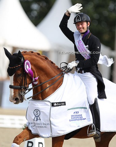 Raphael Netz rides the lap of honour on Lacoste, his EU-U25 mount in 2019 and 2020