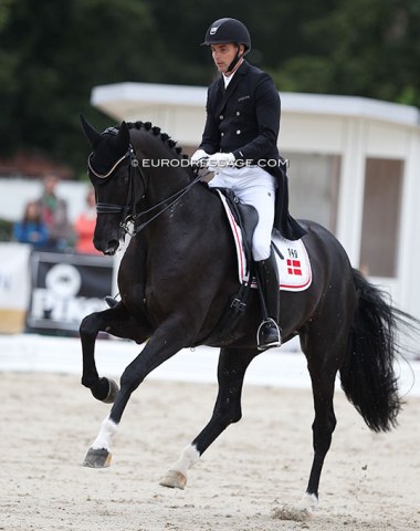Andreas Helgstrand on Bolette Wandt's Queenparks Wendy (by Sezuan)