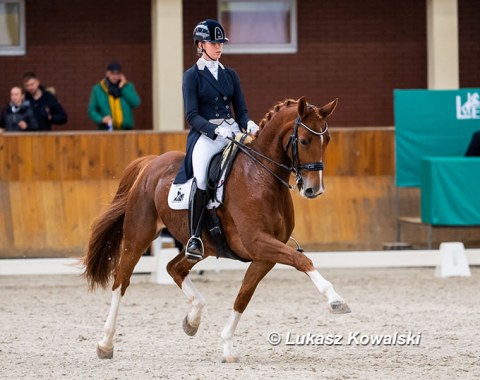 Margot Arkemo on Happy4Feet (by Zambuka x Havel)