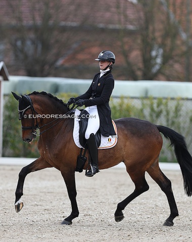 Karoline Sofie Vestergaard on Junior Hit (by Sandro Hit x Calvani)