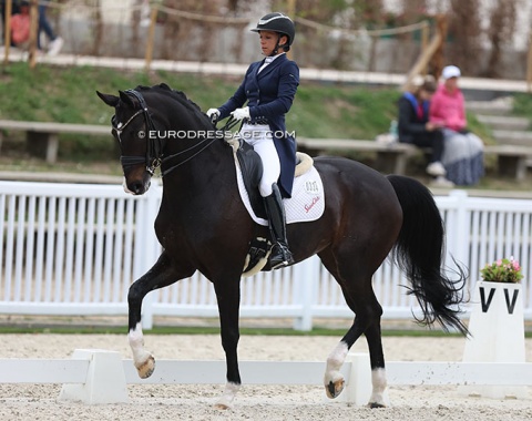 Mexican Monica Burssens on Elfentanz. The pair trains with Borja Carrascosa