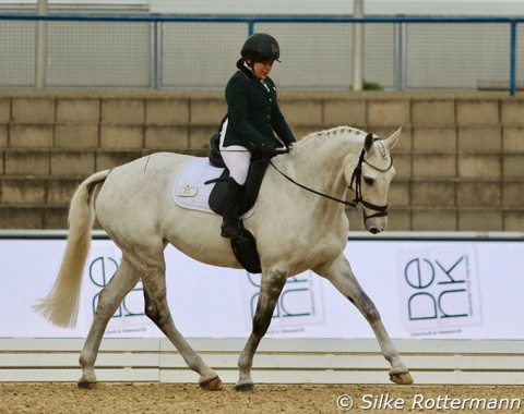 International Grade 2 newcomer Gráinne Hallahan from Ireland had to compete Jazzland (ISH by Silvano x Brilliant Lad) in pouring rain on Wednesday afternoon.